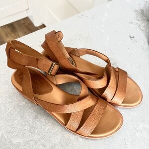 Korkease leather sandals